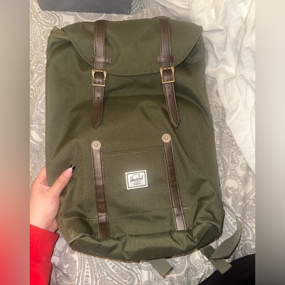Green Herschel Backpack - Picture 1 of 3